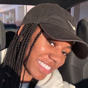 Meet your Posher, Christiana